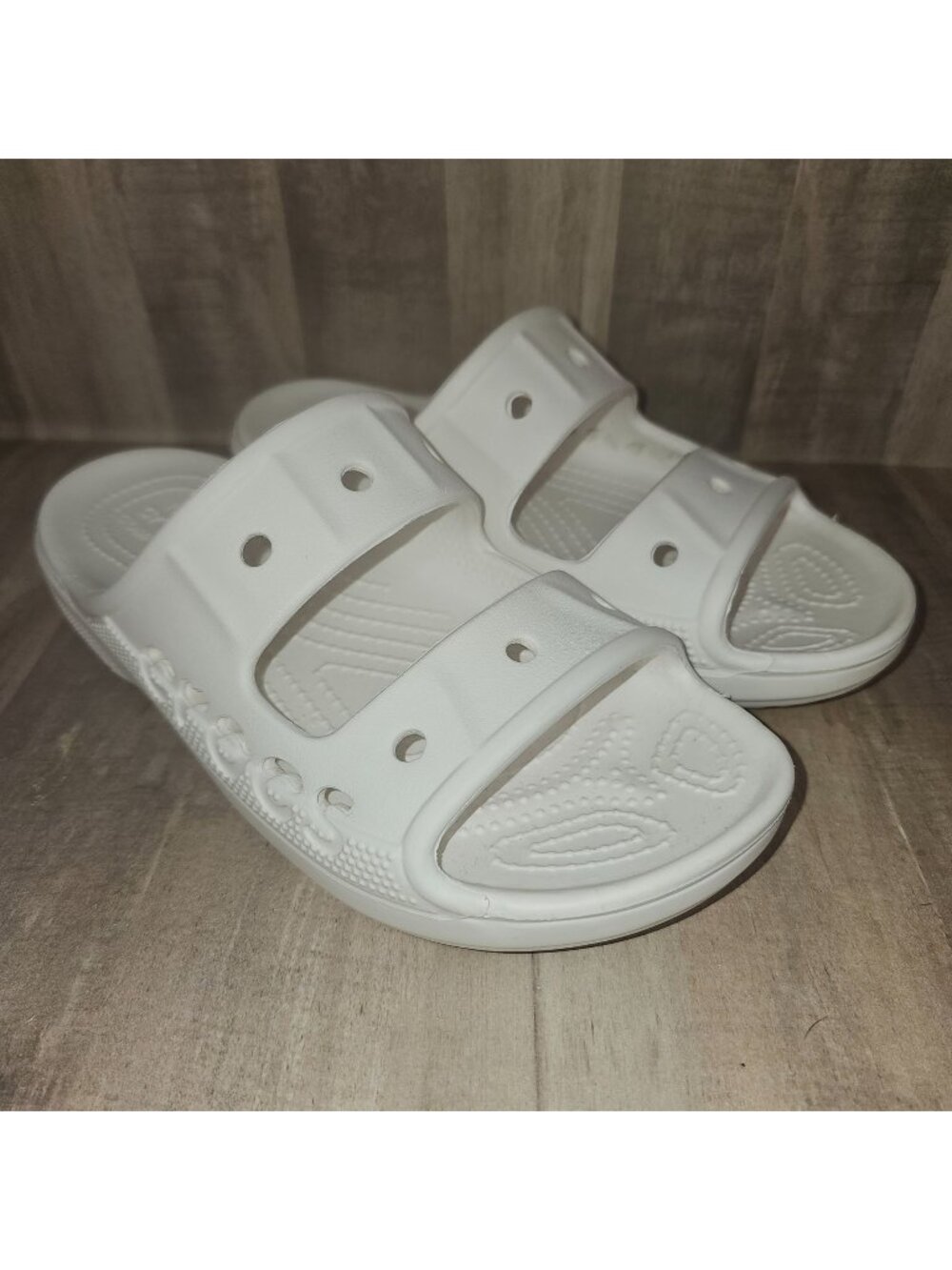 Crocs Baya White Slides Sandals Womans 7, Mens 5 Unisex Platform 2 Strap